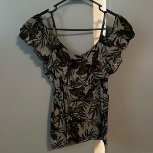 Old navy cold shoulder top